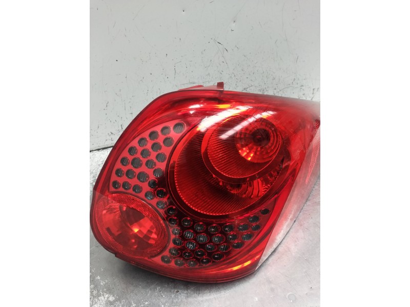 Recambio de piloto trasero derecho para peugeot 207 sw outdoor referencia OEM IAM 968015798002  