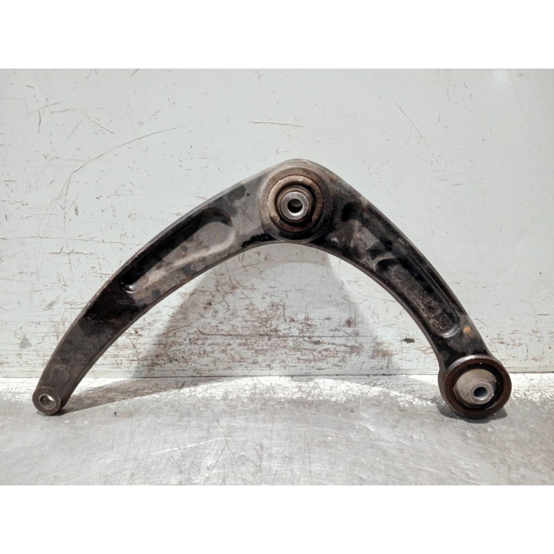 Recambio de brazo suspension inferior delantero derecho para citroen c4 berlina referencia OEM IAM 396D  