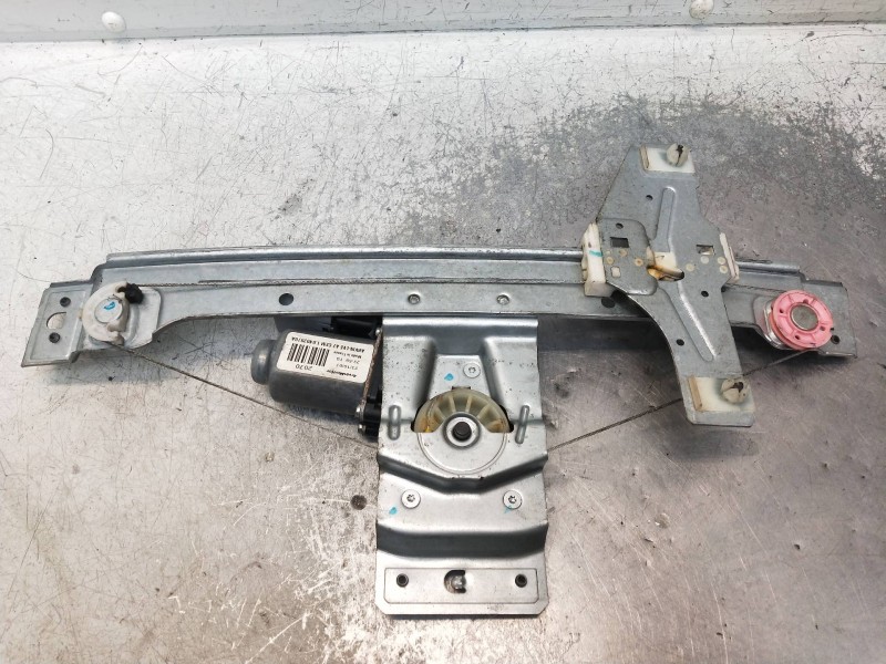 Recambio de motor elevalunas trasero derecho para peugeot 207 sw outdoor referencia OEM IAM   5P RANCHERA