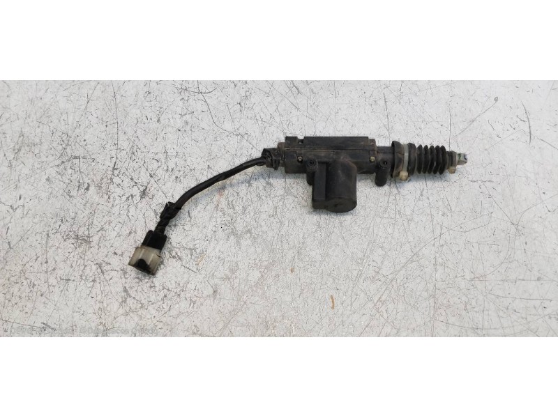 Recambio de motor cierre centralizado trasero izquierdo para tata indica 1.4 d referencia OEM IAM   