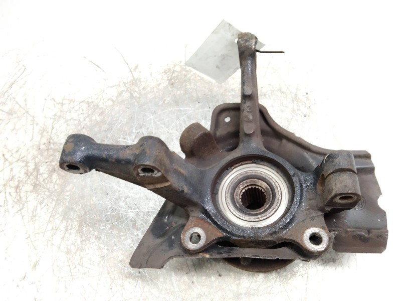 Recambio de mangueta delantera derecha para lancia delta 1.4 cat referencia OEM IAM   