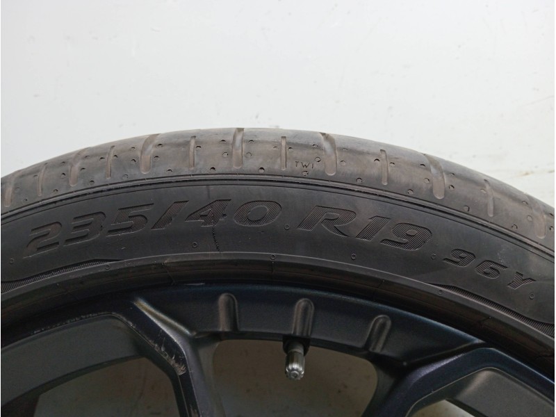 Recambio de juego llantas para hyundai kona referencia OEM IAM   