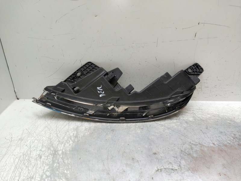 Recambio de faro derecho para citroen c4 cactus bluehdi 100 referencia OEM IAM 9821287080 01362402 