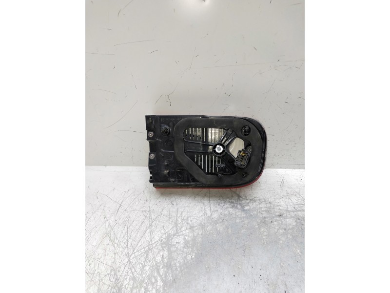 Recambio de piloto trasero derecho interior para citroen c4 cactus bluehdi 100 referencia OEM IAM 9823950280 90119846 901198467R