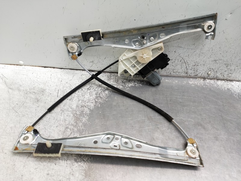 Recambio de elevalunas delantero derecho para citroen c4 cactus bluehdi 100 referencia OEM IAM 9832837680  5P