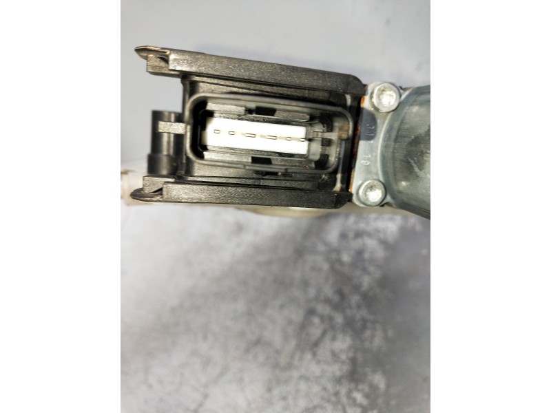 Recambio de elevalunas delantero derecho para citroen c4 cactus bluehdi 100 referencia OEM IAM 9832837680  5P