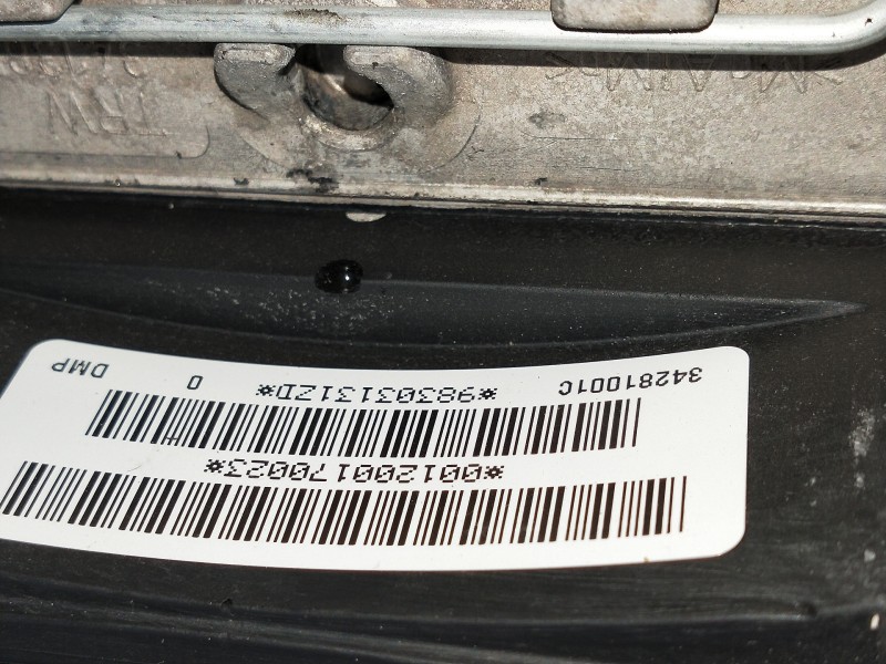 Recambio de volante para citroen c4 cactus bluehdi 100 referencia OEM IAM 34138520 98303131ZD 34281001C