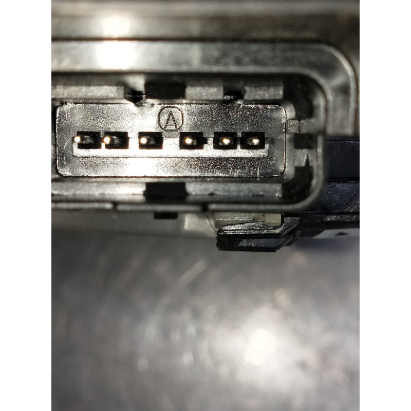 Recambio de motor cierre centralizado delantero izquierdo para citroen c4 cactus bluehdi 100 referencia OEM IAM PSA190384 169433