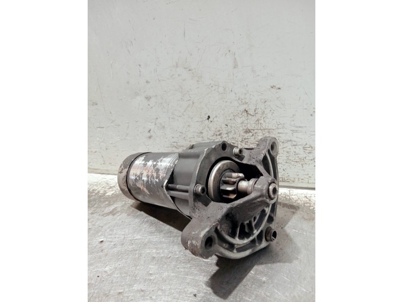 Recambio de motor arranque para peugeot 205 berlina 1.4 plus referencia OEM IAM CS3905  