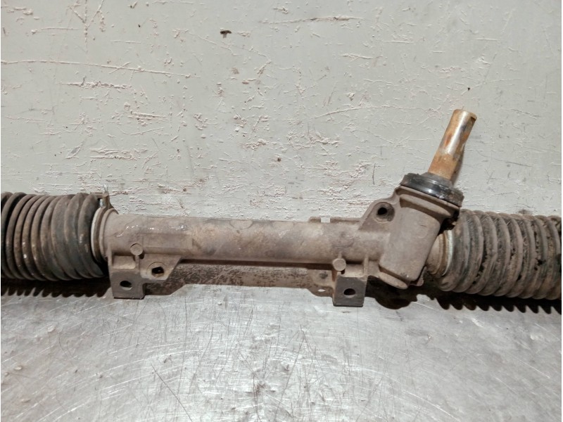 Recambio de cremallera direccion para peugeot 205 berlina 1.4 plus referencia OEM IAM 9431235021  