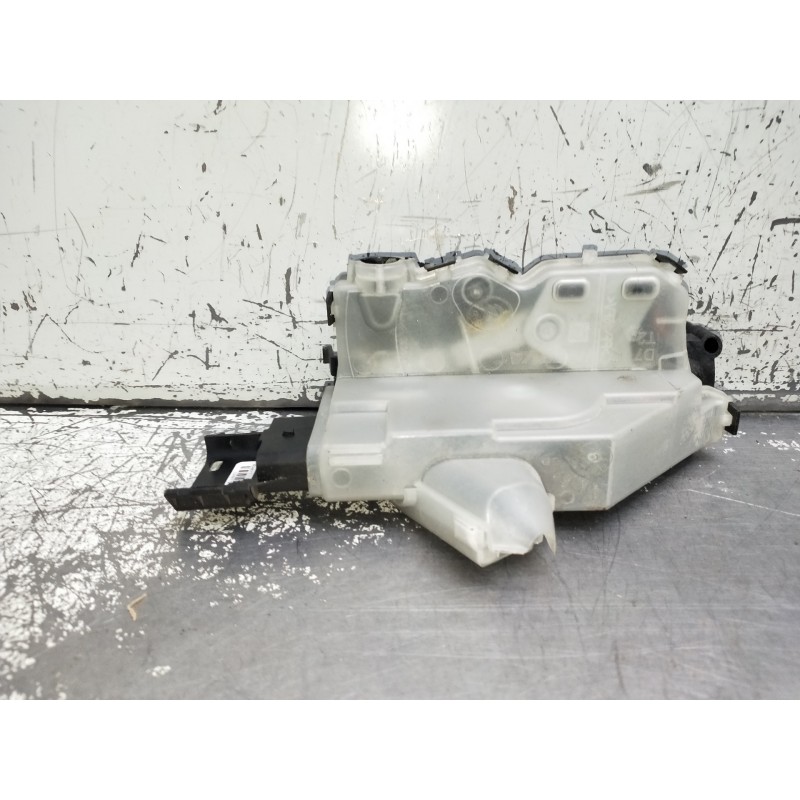 Recambio de motor cierre centralizado trasero derecho para citroen c4 cactus bluehdi 100 referencia OEM IAM PSA190388 16943321 5