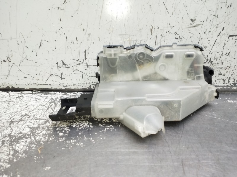 Recambio de motor cierre centralizado trasero derecho para citroen c4 cactus bluehdi 100 referencia OEM IAM PSA190388 16943321 5