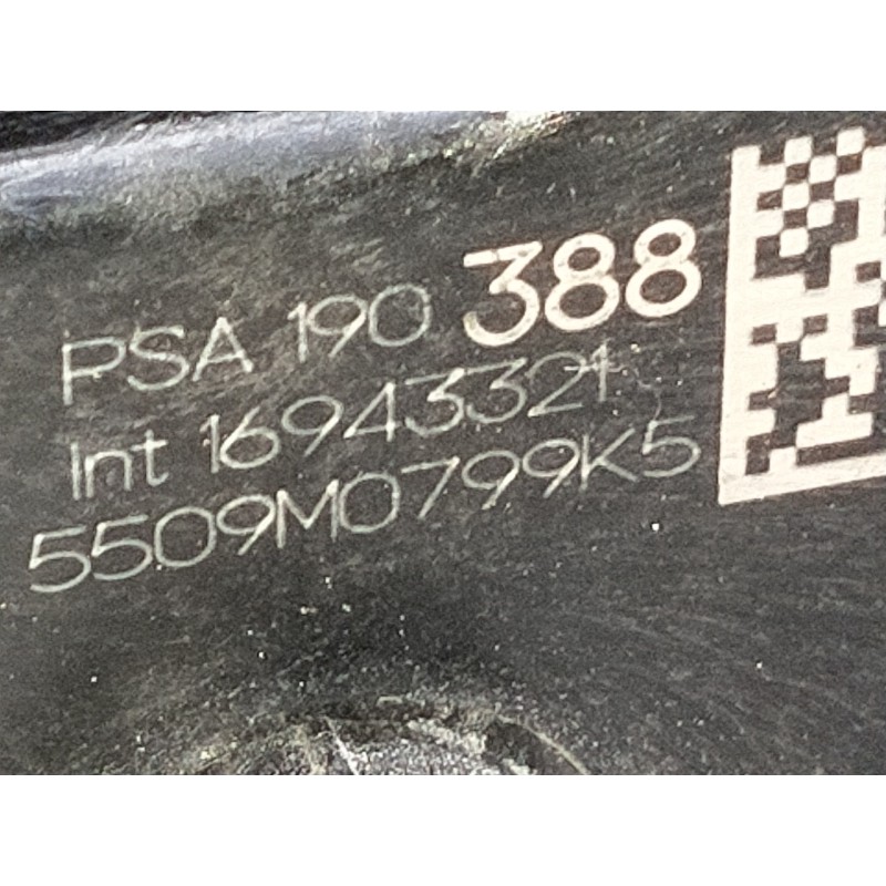 Recambio de motor cierre centralizado trasero derecho para citroen c4 cactus bluehdi 100 referencia OEM IAM PSA190388 16943321 5