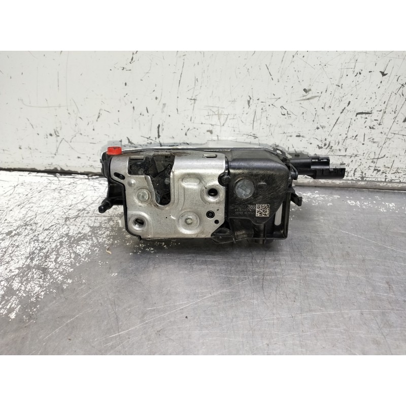 Recambio de motor cierre centralizado trasero izquierdo para citroen c4 cactus bluehdi 100 referencia OEM IAM PSA190389 16943320