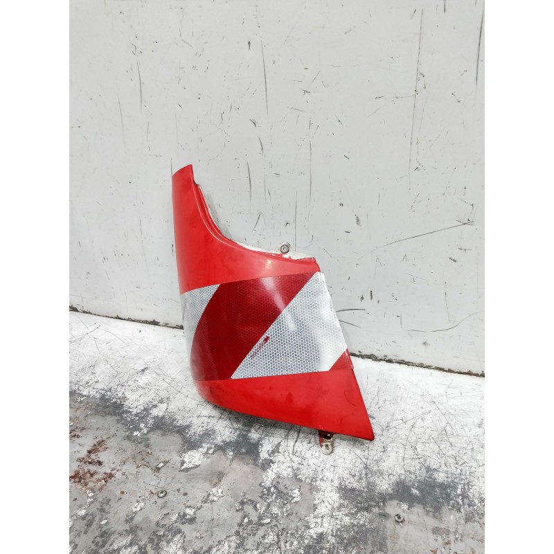 Recambio de aleta delantera izquierda para mitsubishi canter 4.05  chasis 75 cabina individual (comfort) referencia OEM IAM   