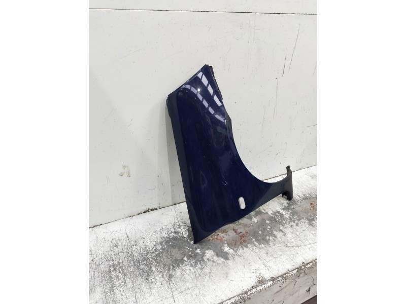 Recambio de aleta delantera derecha para renault clio ii fase ii (b/cb0) referencia OEM IAM   