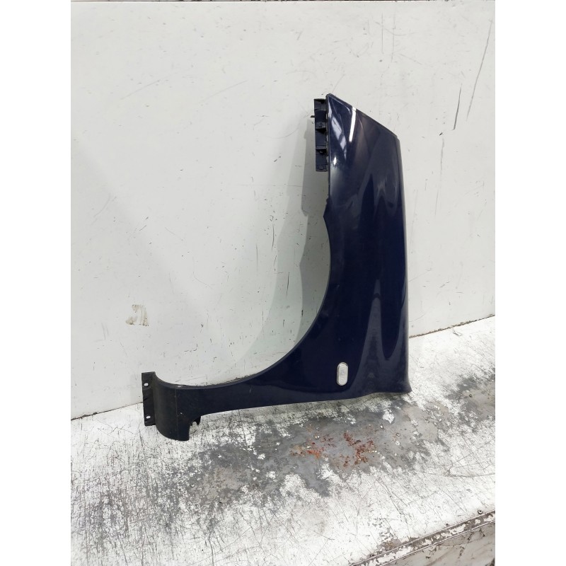 Recambio de aleta delantera izquierda para renault clio ii fase ii (b/cb0) referencia OEM IAM   