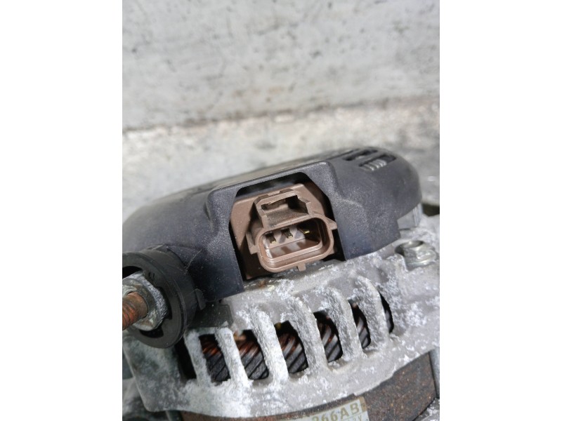 Recambio de alternador para chrysler voyager (rg) 2.8 crd cat referencia OEM IAM 04727866AB 1042106090 