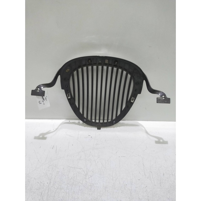 Recambio de rejilla delantera para jaguar s-type 3.0 v6 24v cat referencia OEM IAM   