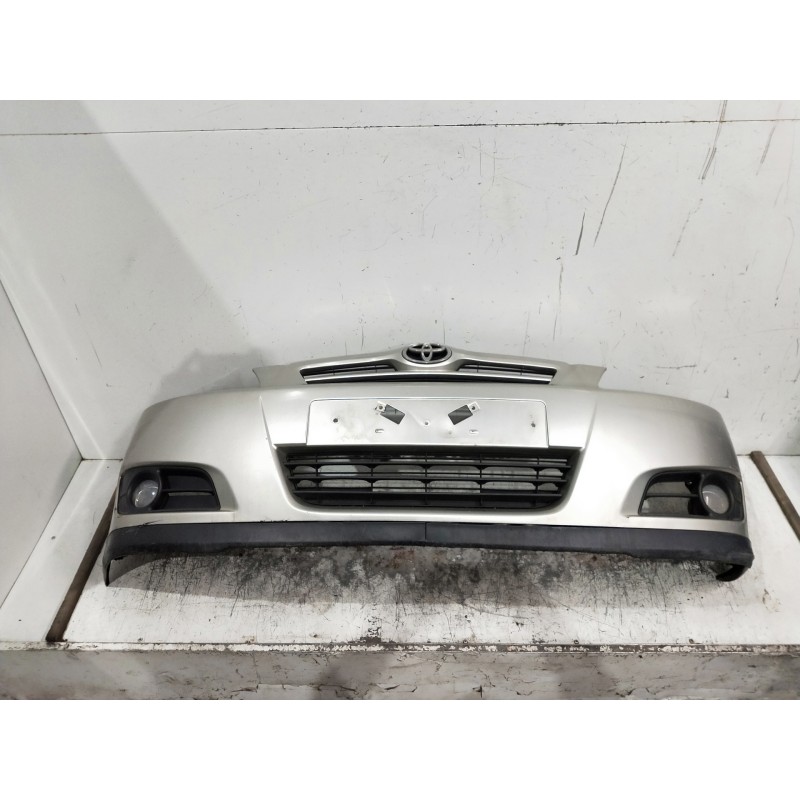 Recambio de paragolpes delantero para toyota corolla (e12) 2.0 d-4d sol berlina referencia OEM IAM   