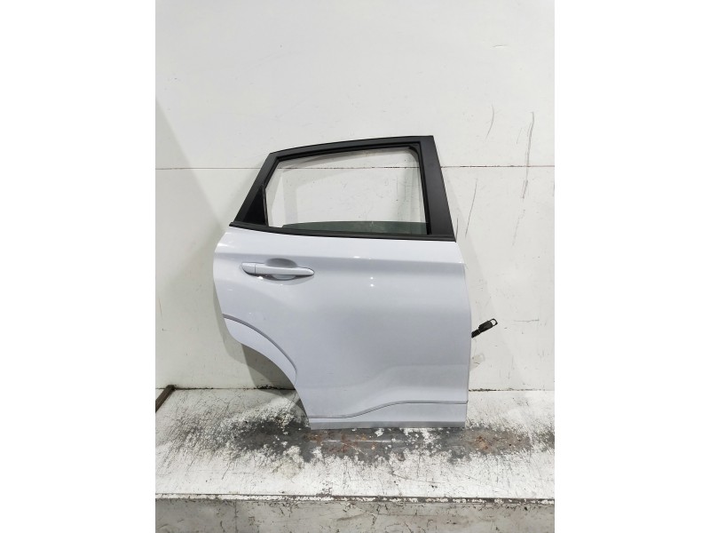 Recambio de puerta trasera izquierda para hyundai kona n os referencia OEM IAM   5P