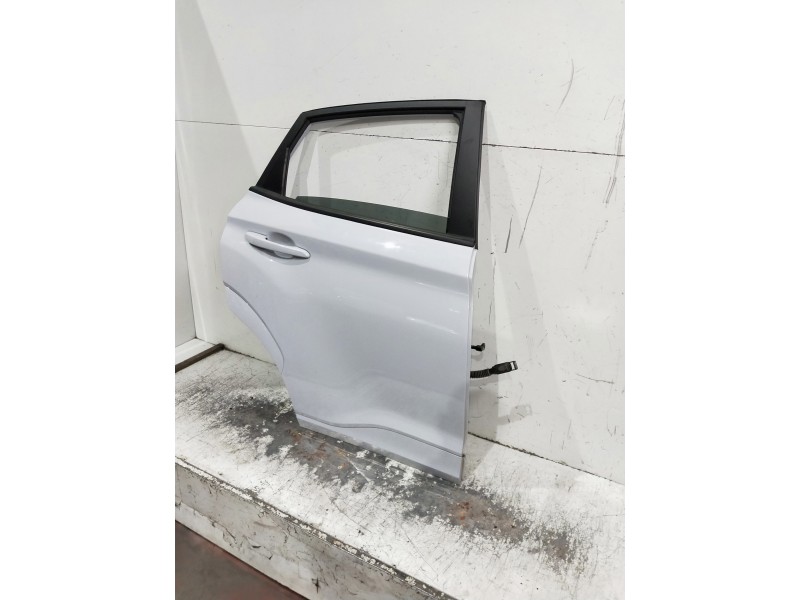 Recambio de puerta trasera izquierda para hyundai kona n os referencia OEM IAM   5P