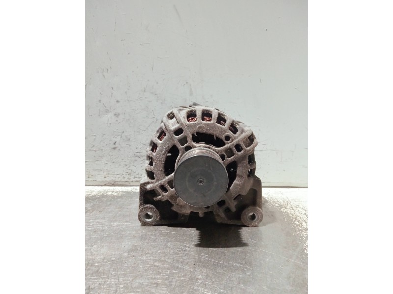 Recambio de alternador para smart forfour referencia OEM IAM 231006007R F000BL04C4 