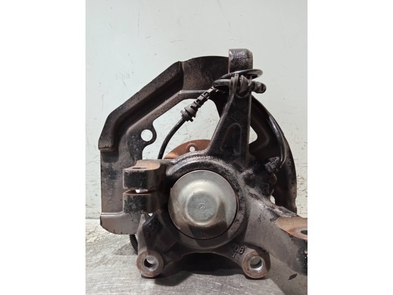 Recambio de mangueta delantera derecha para smart forfour referencia OEM IAM 479387603R A4533320800 