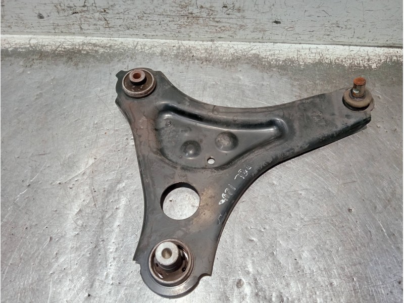 Recambio de brazo suspension inferior delantero izquierdo para smart forfour referencia OEM IAM   