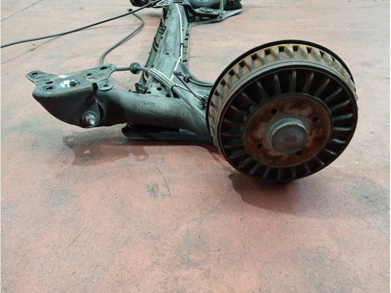Recambio de puente trasero para renault zoe referencia OEM IAM   