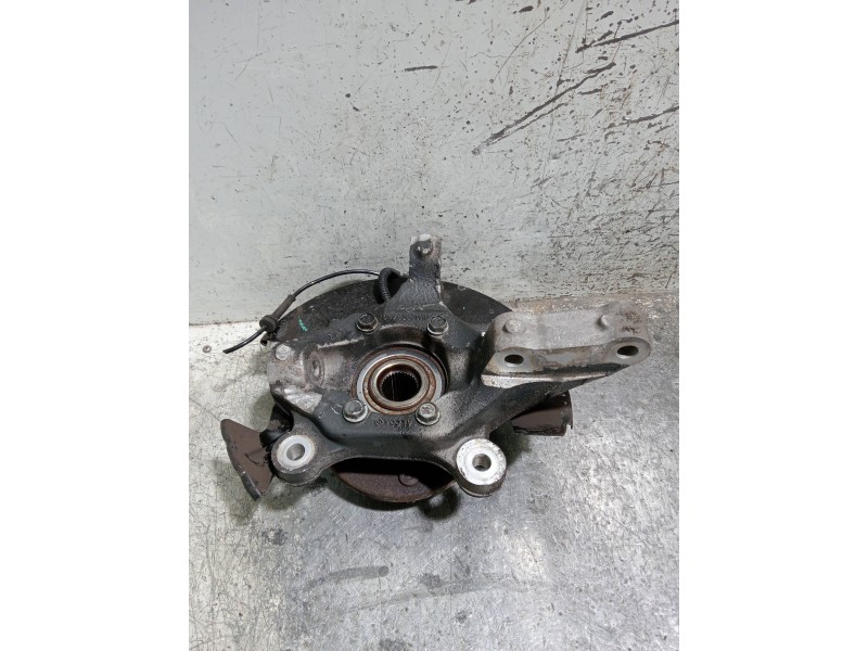 Recambio de mangueta delantera izquierda para chrysler voyager (rg) 2.8 crd cat referencia OEM IAM 04743579AB  
