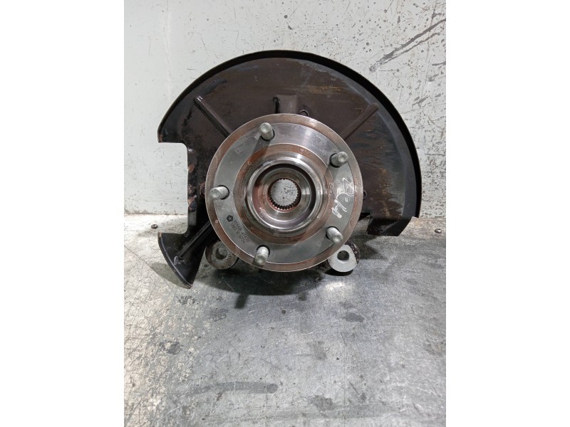 Recambio de mangueta delantera derecha para chrysler voyager (rg) 2.8 crd cat referencia OEM IAM 04743576AB  