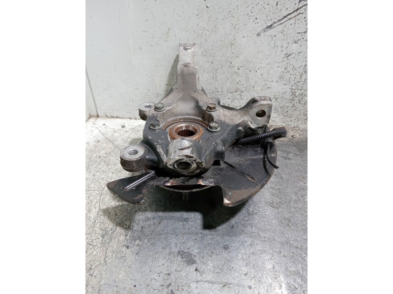 Recambio de mangueta delantera derecha para chrysler voyager (rg) 2.8 crd cat referencia OEM IAM 04743576AB  