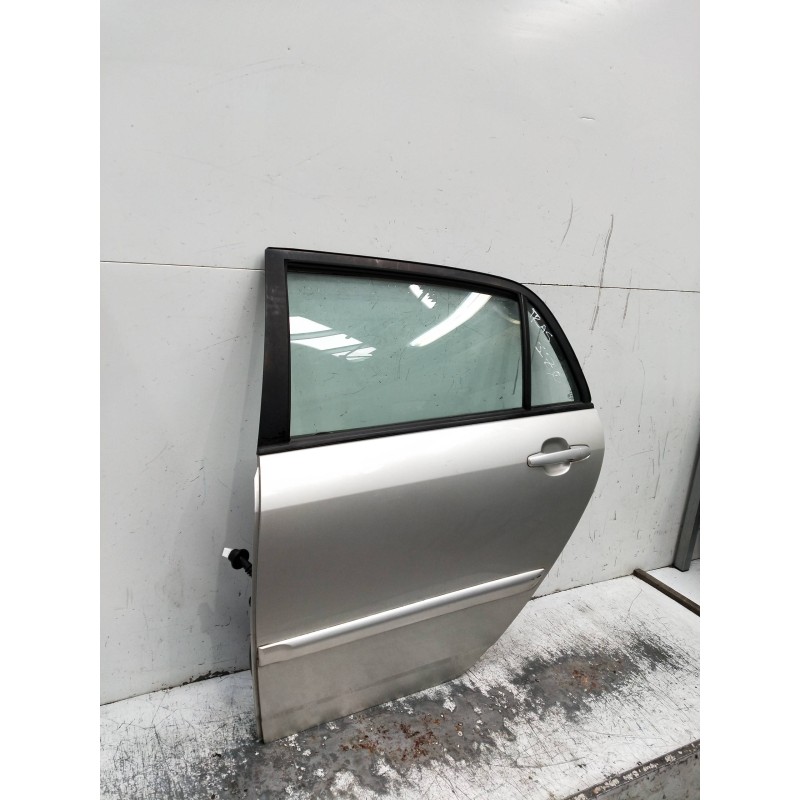 Recambio de puerta trasera izquierda para toyota corolla (e12) 2.0 d-4d sol berlina referencia OEM IAM   5P