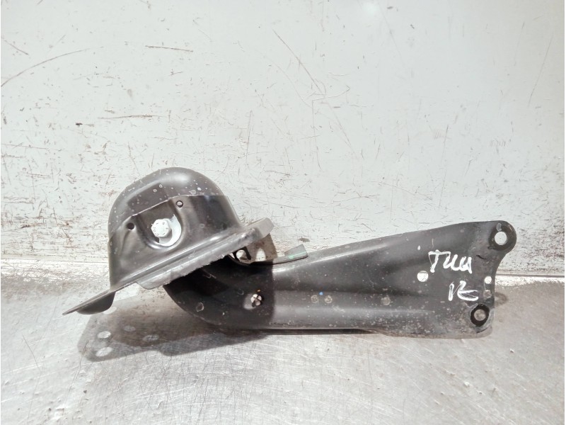 Recambio de brazo suspension superior trasero izquierdo para seat leon (5f1) referencia OEM IAM 5Q0505225C  