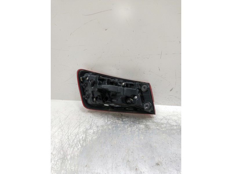 Recambio de piloto trasero derecho para audi a3 sedán (8vm) referencia OEM IAM 8V5945092 81700201 