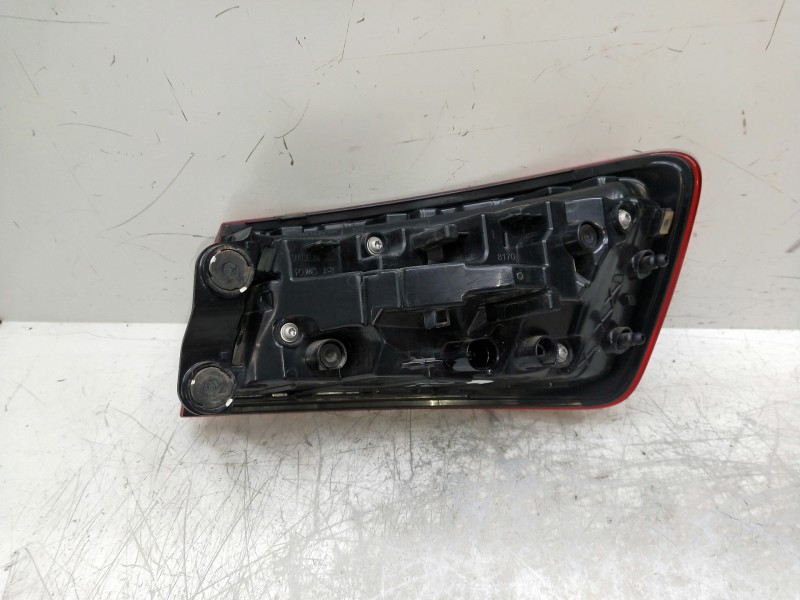 Recambio de piloto trasero izquierdo para audi a3 sedán (8vm) referencia OEM IAM 8V5945091 81700101 