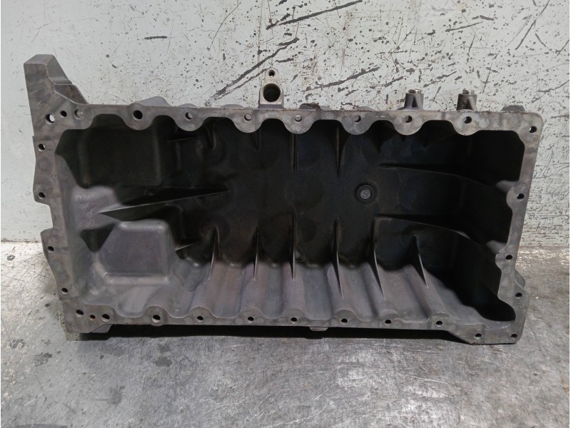 Recambio de carter para chrysler voyager (rg) 2.8 crd cat referencia OEM IAM 90862088F  