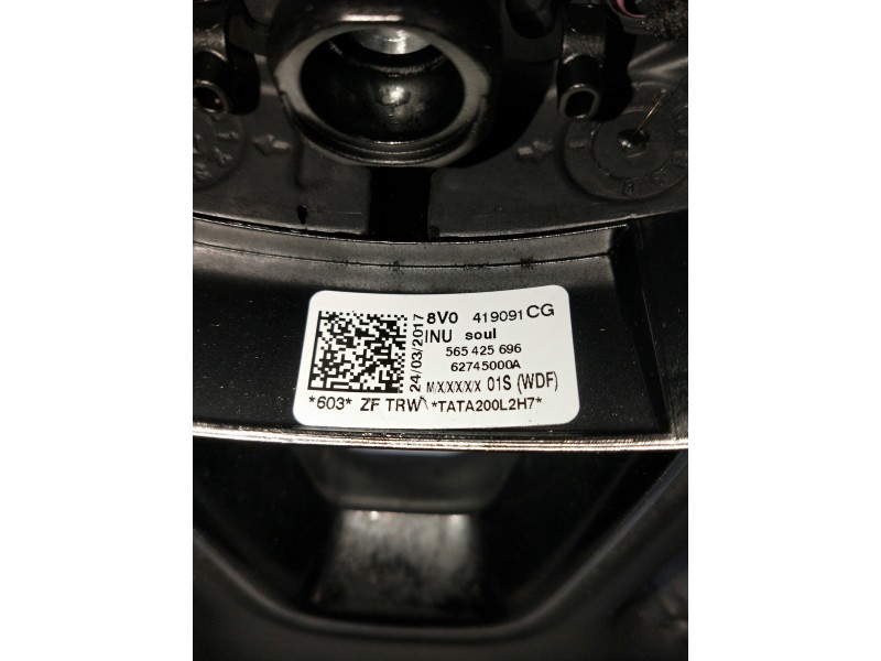 Recambio de volante para audi a3 sedán (8vm) referencia OEM IAM 8V0419091CG 565425696 62745000A