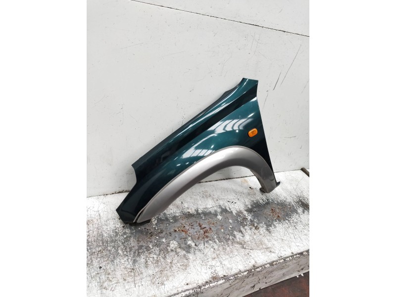 Recambio de aleta delantera izquierda para toyota rav 4 (a2) referencia OEM IAM   