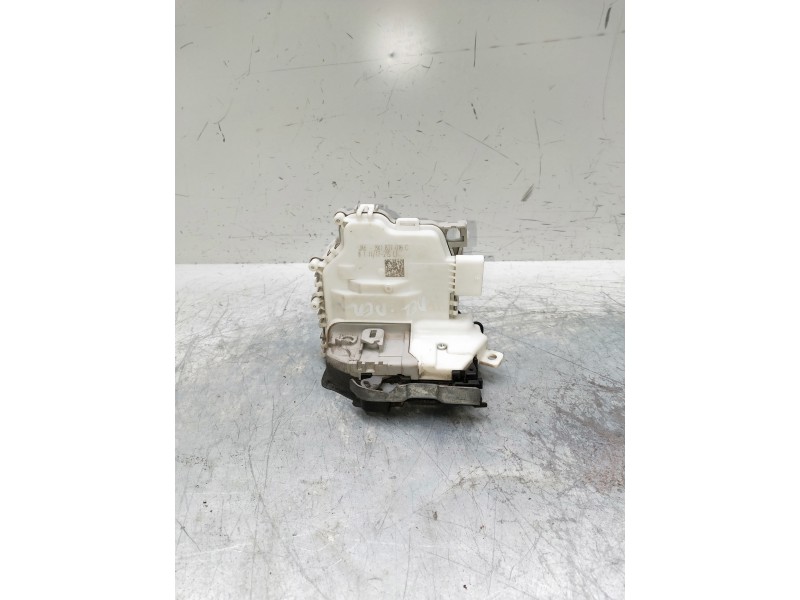 Recambio de motor cierre centralizado delantero derecho para audi a3 sedán (8vm) referencia OEM IAM 8X1837016C  5P