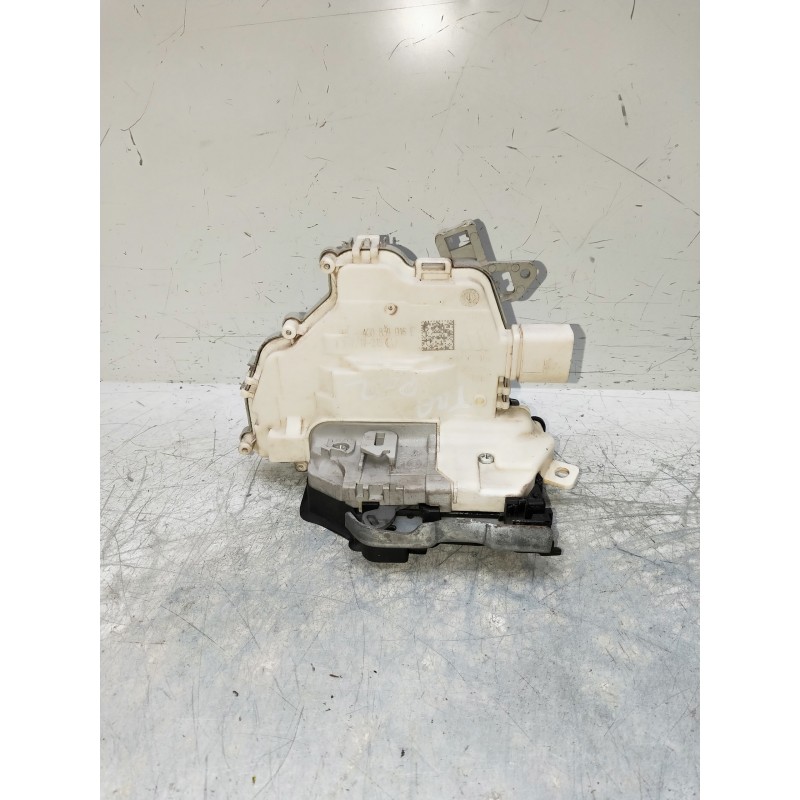 Recambio de motor cierre centralizado trasero derecho para audi a3 sedán (8vm) referencia OEM IAM 4G0839016E  5P