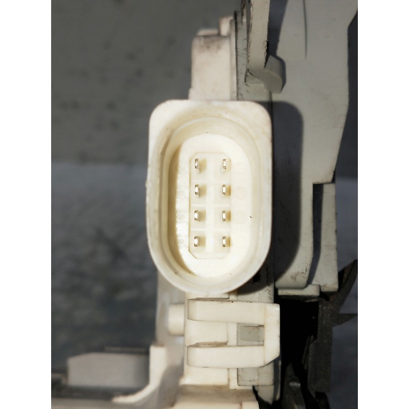 Recambio de motor cierre centralizado trasero derecho para audi a3 sedán (8vm) referencia OEM IAM 4G0839016E  5P