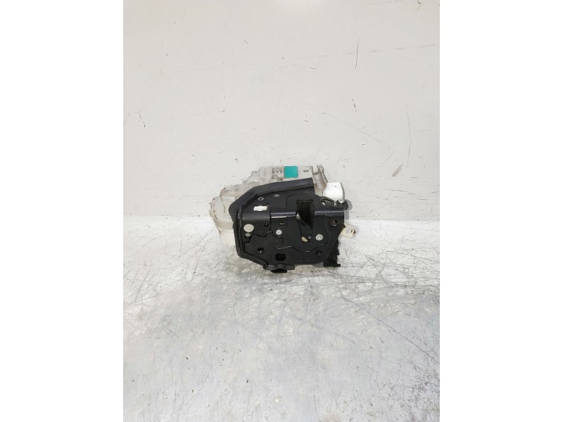Recambio de motor cierre centralizado delantero izquierdo para audi a3 sedán (8vm) referencia OEM IAM 8X1837015C  5P