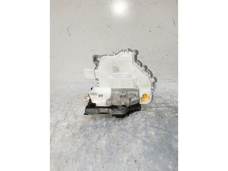 Recambio de motor cierre centralizado delantero izquierdo para audi a3 sedán (8vm) referencia OEM IAM 8X1837015C  5P