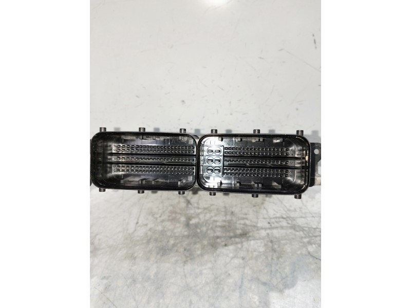 Recambio de centralita motor uce para audi a3 sedán (8vm) referencia OEM IAM 0281031066 04L907309R 1039S84578