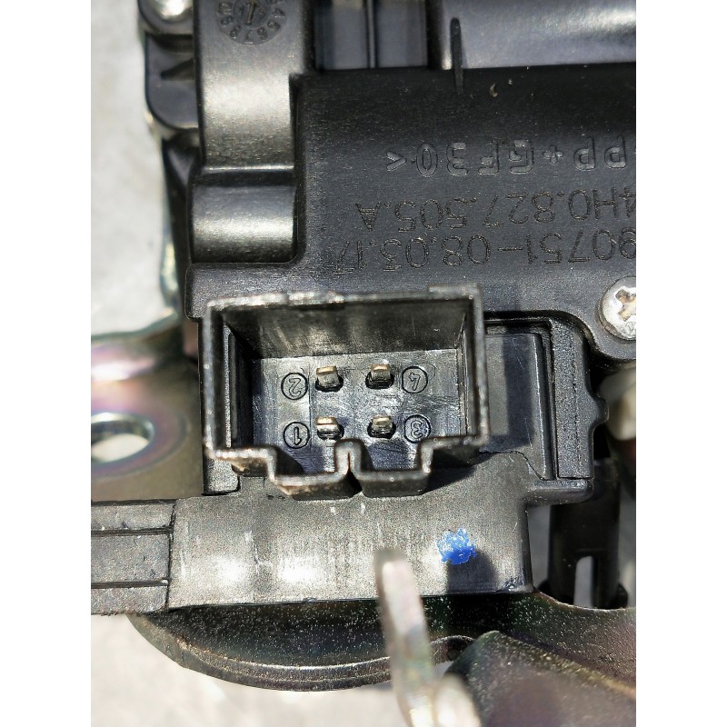 Recambio de motor cierre centralizado porton para audi a3 sedán (8vm) referencia OEM IAM 4H0827505A  5P