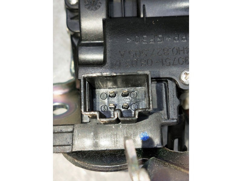 Recambio de motor cierre centralizado porton para audi a3 sedán (8vm) referencia OEM IAM 4H0827505A  5P
