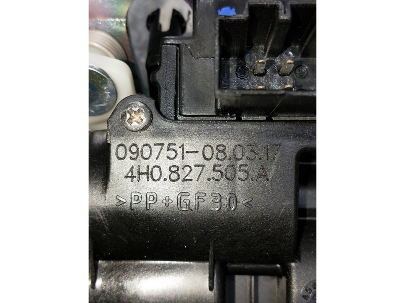 Recambio de motor cierre centralizado porton para audi a3 sedán (8vm) referencia OEM IAM 4H0827505A  5P