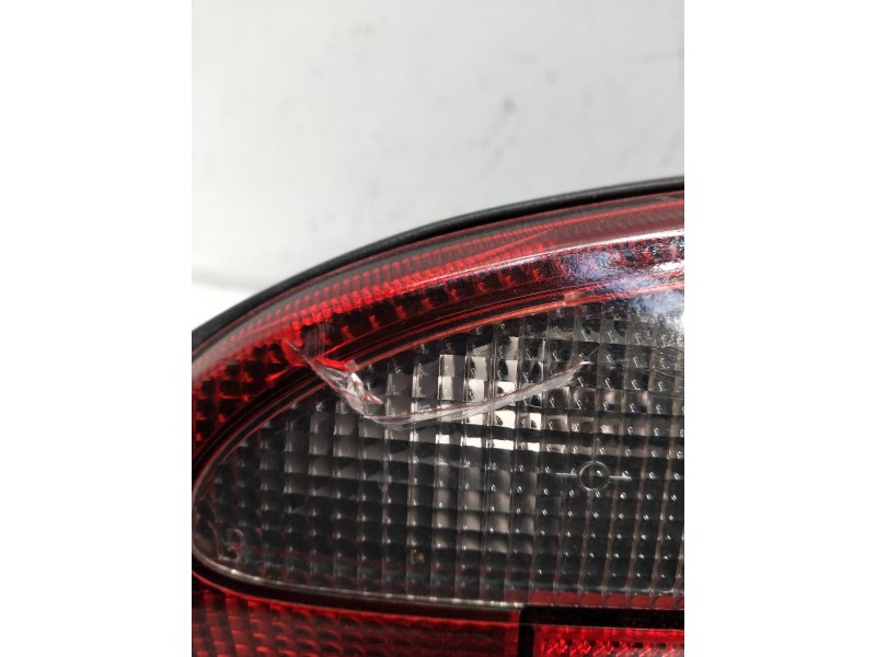 Recambio de piloto trasero derecho para citroen saxo referencia OEM IAM   